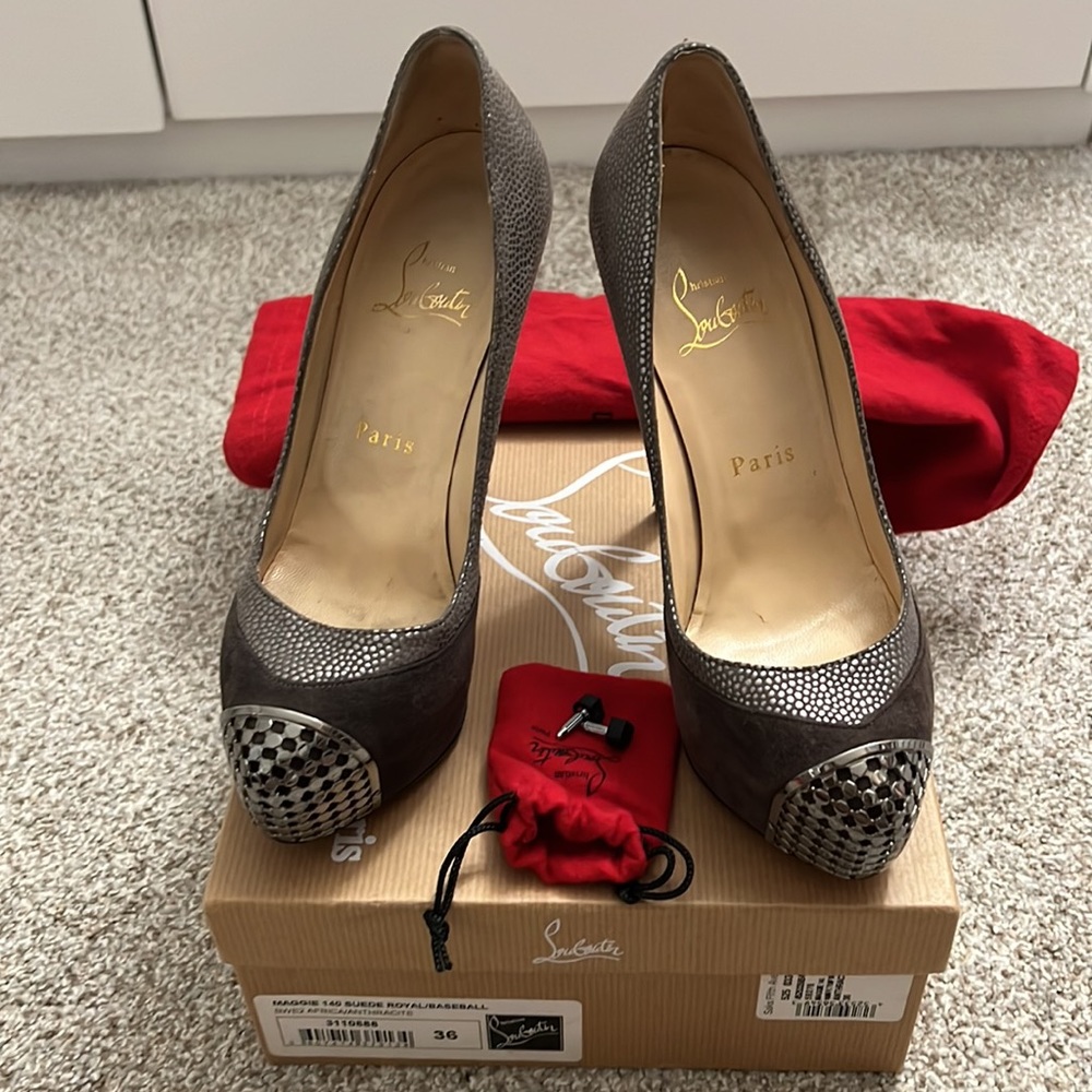 Christian Louboutin Maggie 140 Suede Chain Toe size 36/6 - Picture 2 of 6